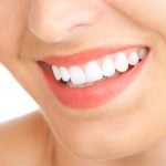 Giữ nét đẹp cho hàm răng bằng cách bọc răng sứ