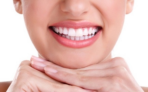 Yếu tố ảnh hưởng đến chi phí trám răng 2